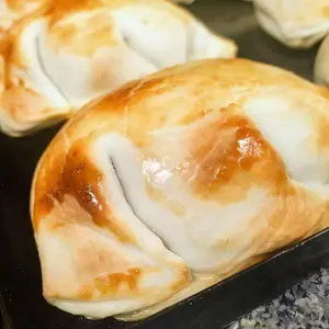 Empanada al Horno ( Pollo )