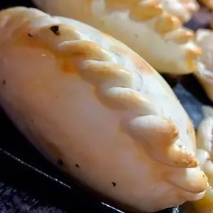 Empanada calabresa