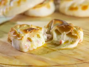 Empanada Calabresa