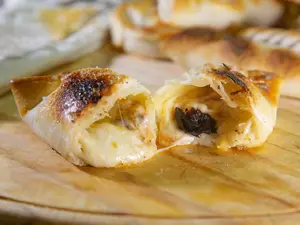 Empanada de panceta y ciruela