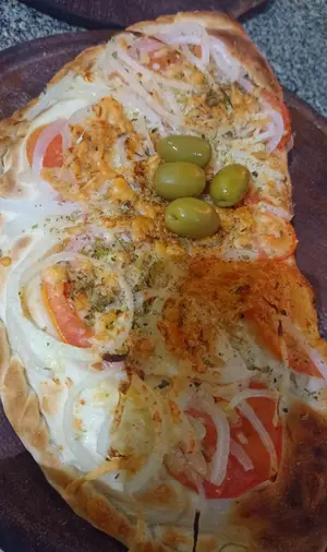 Fugazzeta napolitana