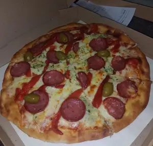 Pizza de calabresa