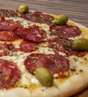 Pizza calabresa