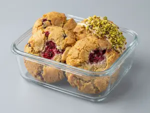 Cookie de frutos rojos, choco blanco y limon