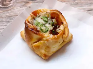 Canastita vacío y provolone