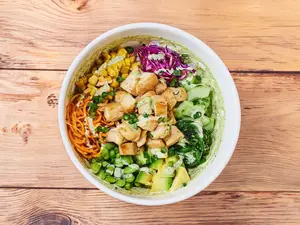 Poke de pollo