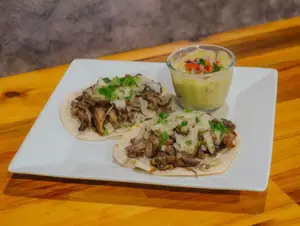 Carnitas (2 unid.)