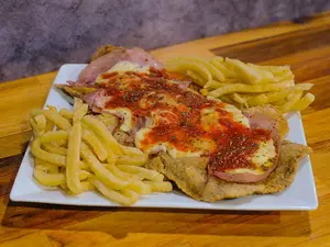 Milanesa Napolitana