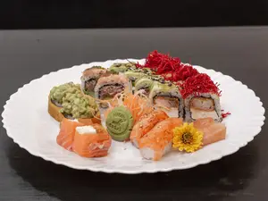 Combinado premium (16 piezas)