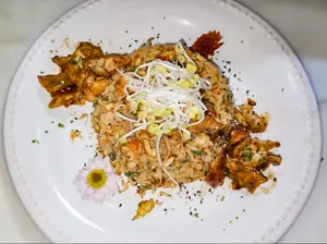 Menú ejecutivo wok de pollo