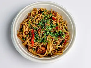 Chow Mein De Salmon