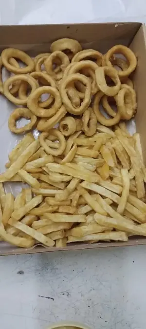 Rabas grandes con papas fritas