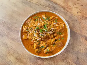 Murg Makhan Wala
