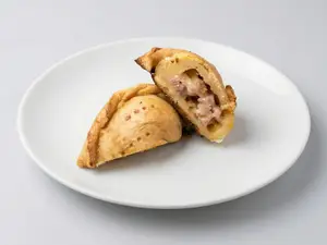Empanada de jamón y queso