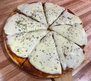 Pizza gr jamón y mozzarella