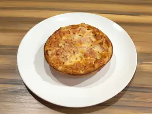 Tarta de jamón y queso