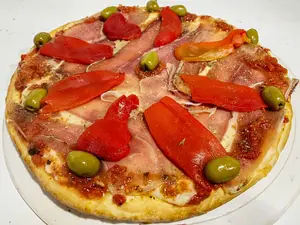 Jamon Crudo Y Morron Grande