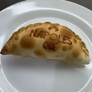 Empanada Cebolla Y Queso