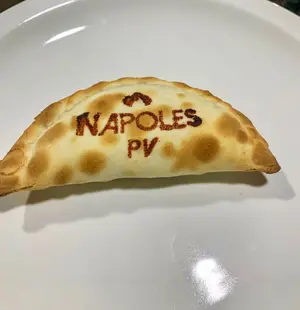 Empanda Pollo Al Verdeo