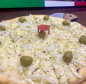 Fugazzeta Grande