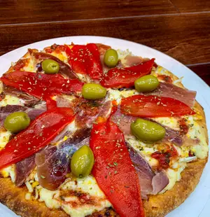 Jamón Crudo, Morrón Y Huevo