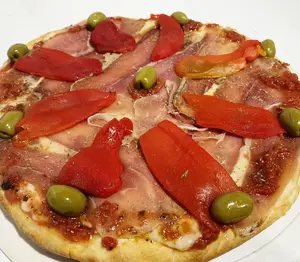 Jamón Crudo Y Morrón Grande