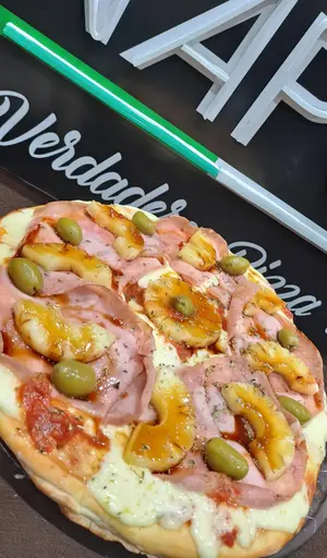 Jamón Y Ananá Grande