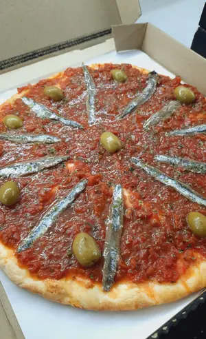 Salsa Y Anchoas Grande