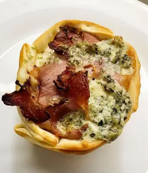 Canasta panceta, muzza roque