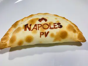 Empanada Pollo Al Verdeo