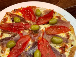 Jamón Crudo, Morrón Y Huevo Chica