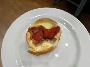 Canasta Jamón Crudo Y Morrón