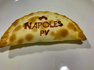 Empanada Pollo Al Verdeo