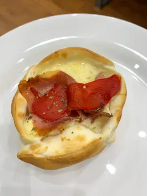 Canasta Jamón Crudo Y Morron
