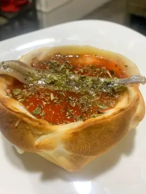 Canasta muzza, salsa y anchoas
