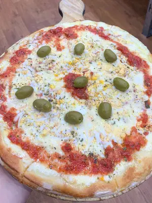 Muzzarella Con Huevo Chica