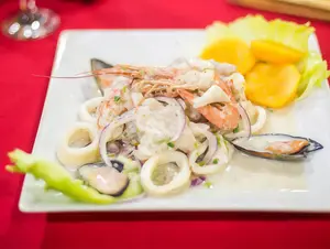 Ceviche mixto (de lenguado)