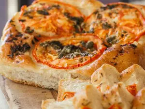 Focaccia de tomate