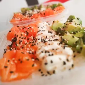 Salad salmón rosado chica