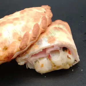 Fugazzeta con jamón