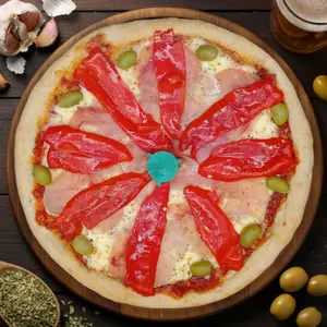 Pizza crudo y morrón