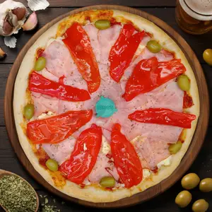 Pizza jamón y morrón