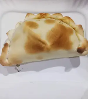 Empanada de carne salteña