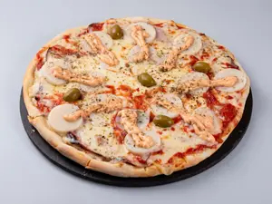 Pizza con jamón y palmitos