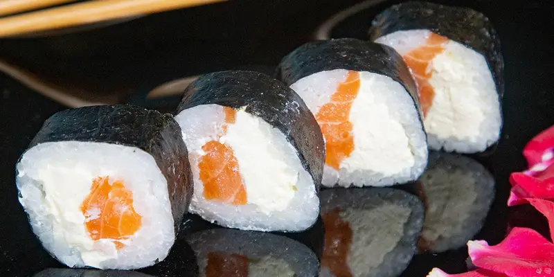 Noboru Tori Sushi