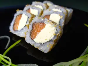 10 piezas philadelphia roll