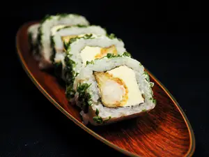 10 piezas tempura shrimps roll