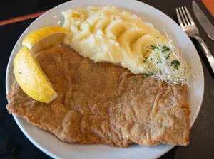 Milanesa con fritas o pure