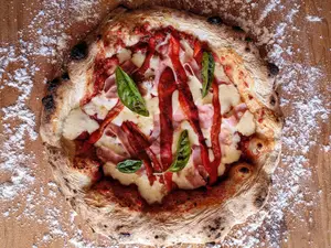 Pizza Prosciutto E Peperoni