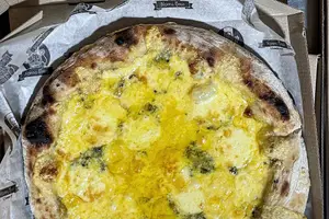 Pizza Quattro Formaggi